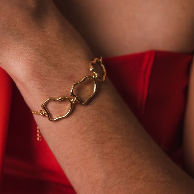 PULSEIRA FLUIDA 3 PINGENTES DOURADO FOLHEADO