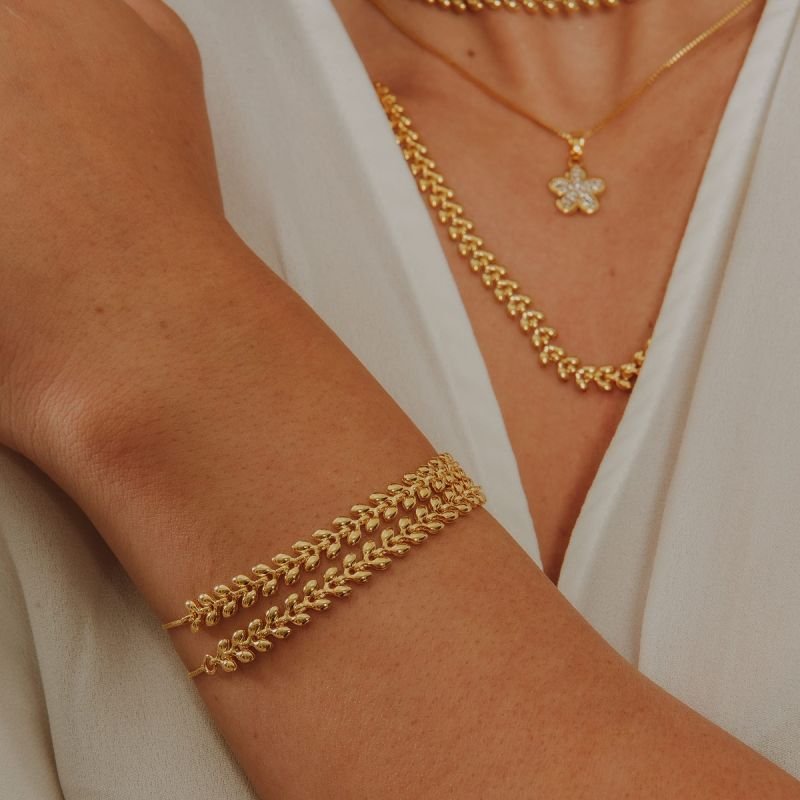 PULSEIRA GRAVATA ESCAMA FOLHAS BANHADO A OURO 18K