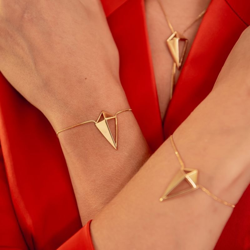 PULSEIRA GRAVATA ILUMINNE DOURADO FOLHEADO