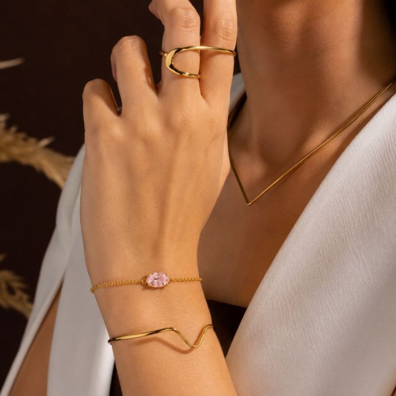 PULSEIRA OVAL ROSA ZIRCONIA BANHADO A OURO 18K