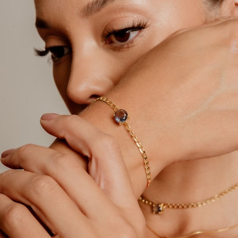 PULSEIRA PEDRA LILÁS 8MM BANHADO A OURO 18K