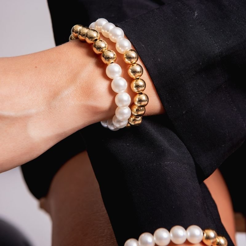 PULSEIRA PÉROLAS E ESFERAS 10MM BANHADO A OURO 18K