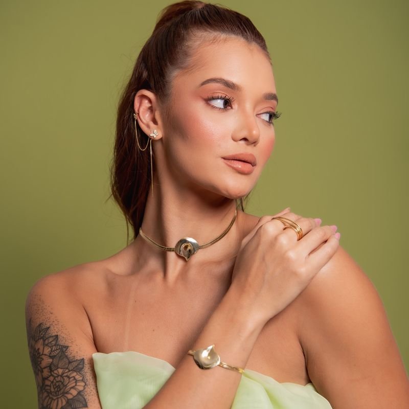 PULSEIRA PETALA BANHADO A OURO 18K