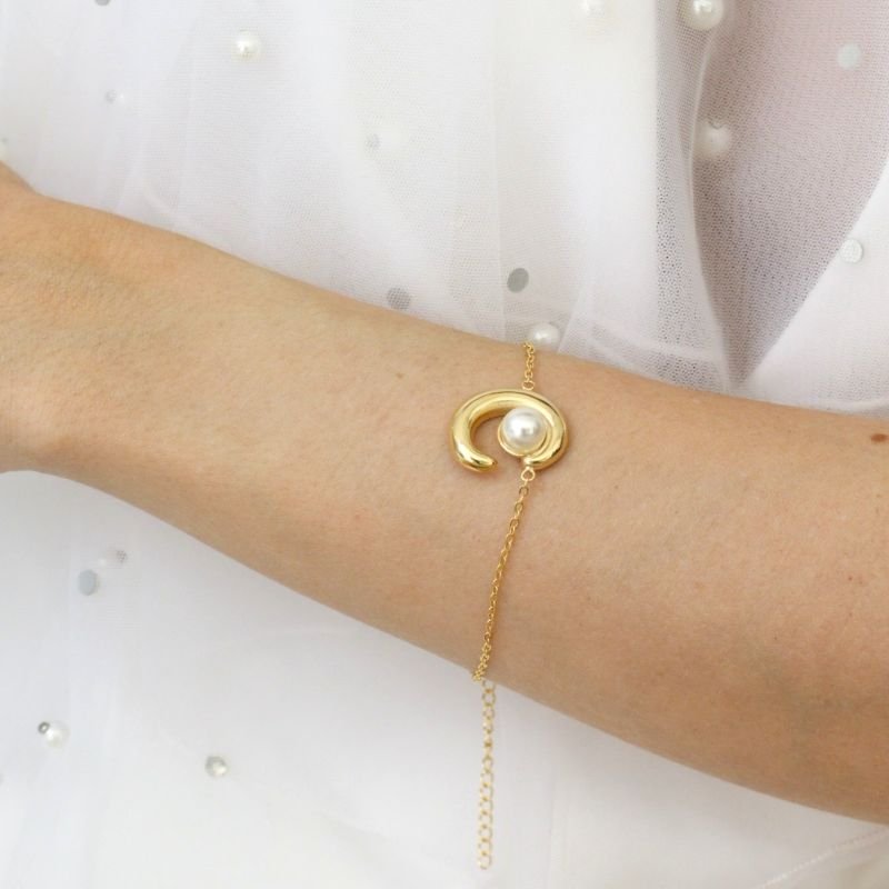 PULSEIRA VITTORIA PÉROLA BANHADO A OURO 18K