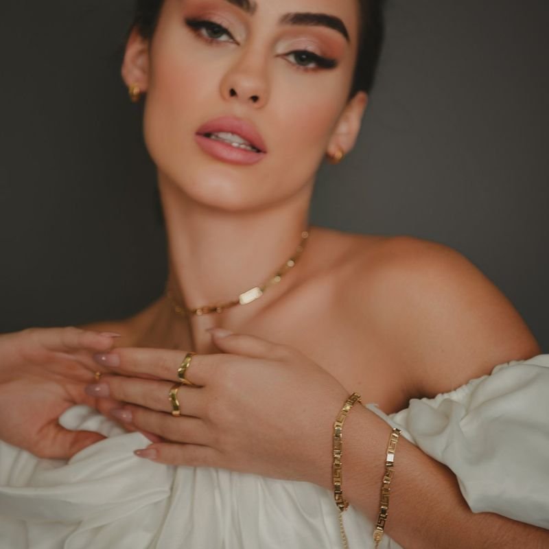 PULSEIRA VERSACE GRECA DOURADO FOLHEADO